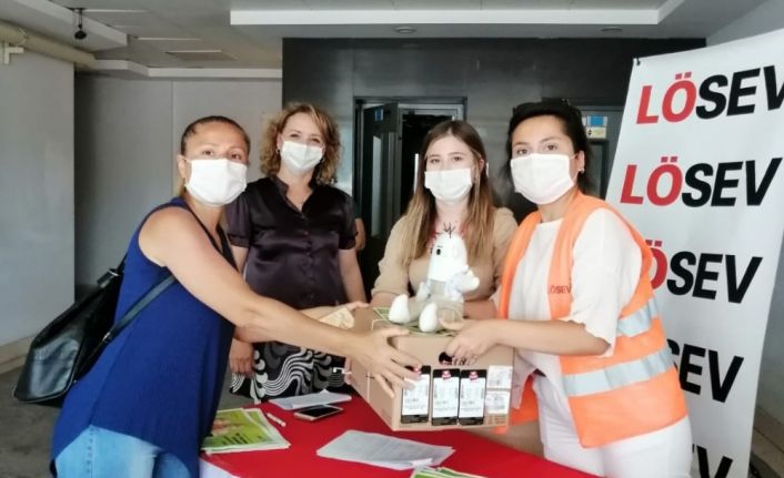 Lösev’den yıl boyunca et yardımı