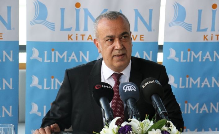 Mehmet Aycı’dan “Benzemez Kimse Sana Bir Erdoğan Portresi” için imza günü