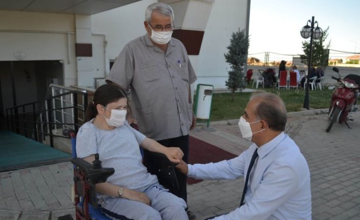 Özgürlüğe engelli rampası ile kavuştu