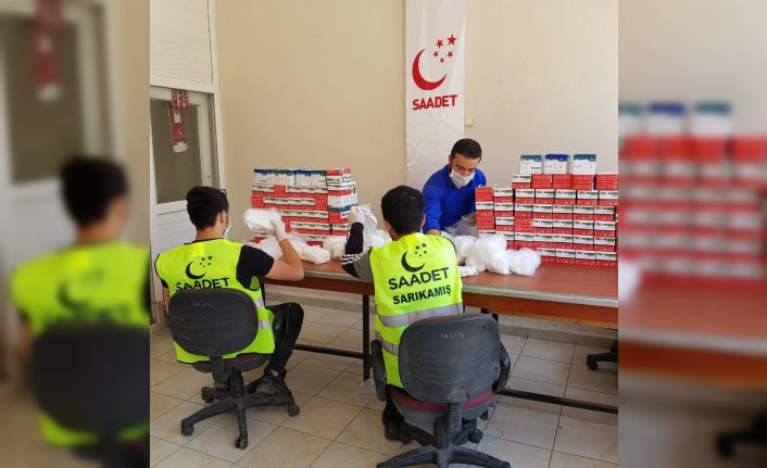 Saadet Partisi İlçe Başkanlığı Sarıkamış’ta maske dağıtmaya başladı