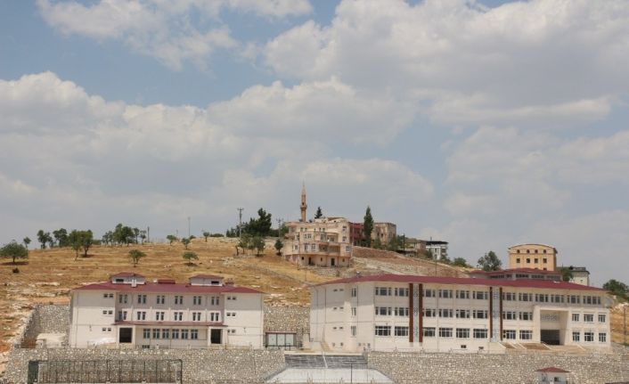 Siirt’te 16 derslikli okul ve 100 öğrenci kapasiteli yurt yapılıyor
