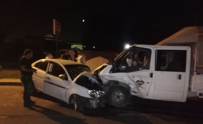 Tarsus’ta trafik kazası: 6 yaralı