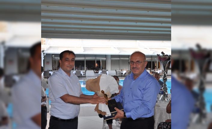 Tayini çıkan şube müdürlerine veda yemeği