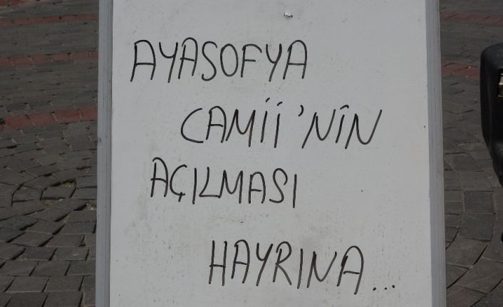 Uşak’ta Ayasofya-i Kebir Cami-i Şerifi hayrına lokma döküldü