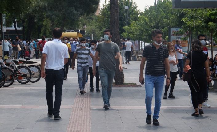 Vaka sayısının arttığı kentte 67 kişi koronaya yenik düştü