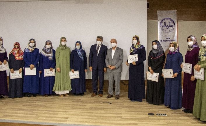 Vali Bilmez’den ‘Vefa ve İyilik Elçisi’ din gönüllülerine teşekkür ve başarı belgesi