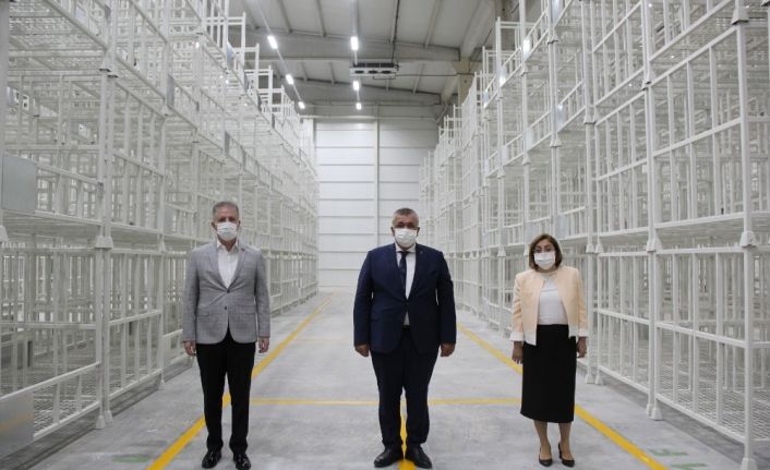 Vali Gül ve Başkan Şahin, Antep Fıstığı Lisanslı Depo ve Et Borsası’nda incelemelerde bulundu