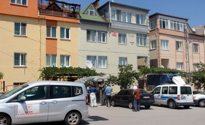 Yaşlı kadın yatağında ölü bulundu