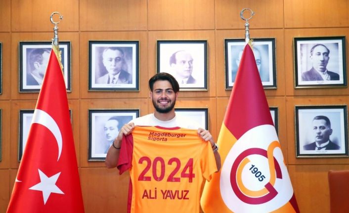 Ali Yavuz Kol: "Umarım bu imza, bu çatı altında atılacak birçoklarının ilki olacak"