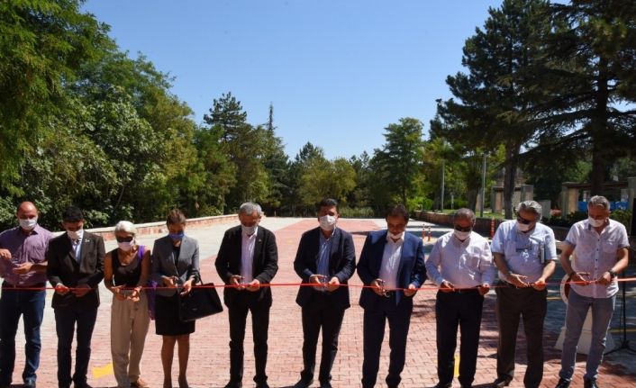 Atıl alan otopark yapılarak büyük bir sorun ortadan kalktı