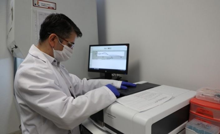 Bartın’da Covid-19 salgınıyla mücadelede kritik öneme sahip "3CLpro" enzimi üretildi