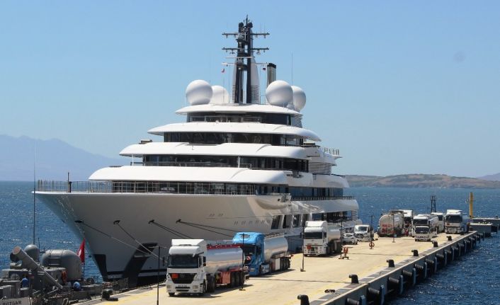 Bodrum’a gelen 2 milyar dolarlık yat, 3,5 milyon liralık yakıt aldı