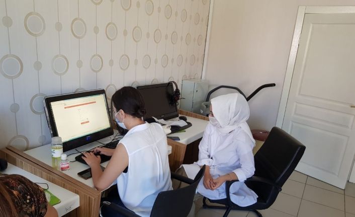 Büyükşehir’in üniversite tercihi yapacak adaylara verdiği tercih desteği devam ediyor