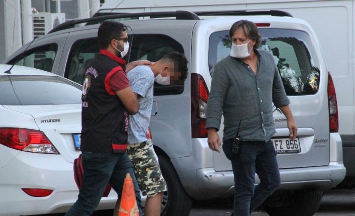Ceren Duman’ı molozların döküldüğü yere gömen 2 kişi adliyeye sevk edildi