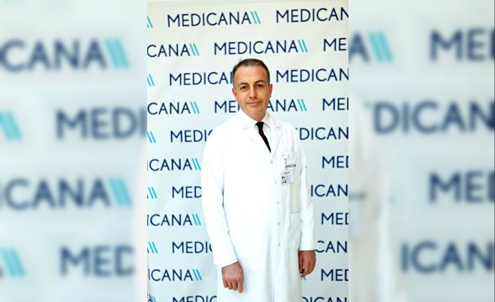 ’’Diz protezi ameliyatı, 60 yaş ve üzerindeki hastalar dışında duruma göre 40 yaşındaki hastalara da yapılabilir’’