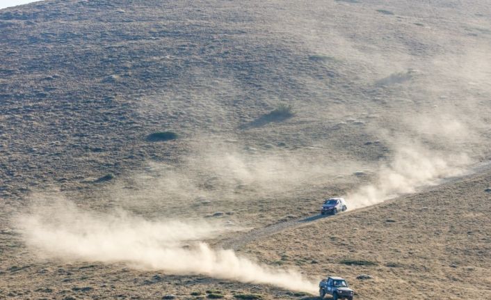 Dünyanın en büyük ve zorlu rallisinde Bolu etabı nefes kesti