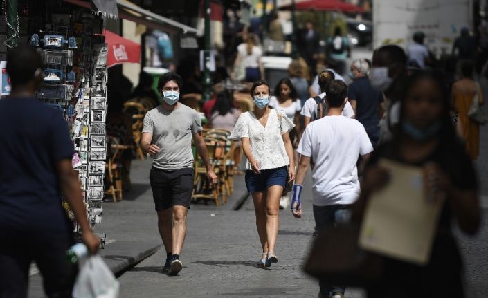 Fransa’da son 24 saatte 2 bin 669 yeni vaka tespit edildi