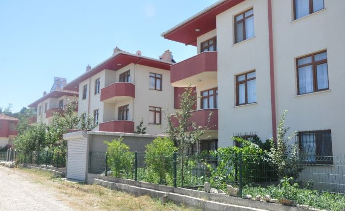 Gerze’de su çilesi: "Herkes gider aya, biz gideriz su için çaya"