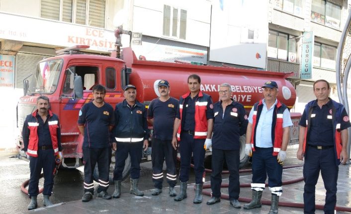 Hakkari belediyesi bayramda yoğun çalıştı