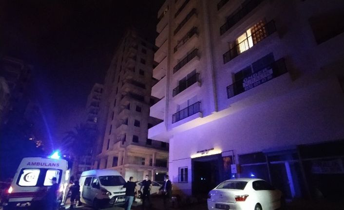 Hatay Vali Yardımcısı ve Afrin’den sorumlu olan Tolga Polat, Adana’da kardeşini tabanca ile vurarak öldürdü.