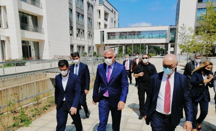 Kültür ve Turizm Bakanı Ersoy oteller için ’Hijyen sertifikası’nın kalıcı hale geleceğini açıkladı