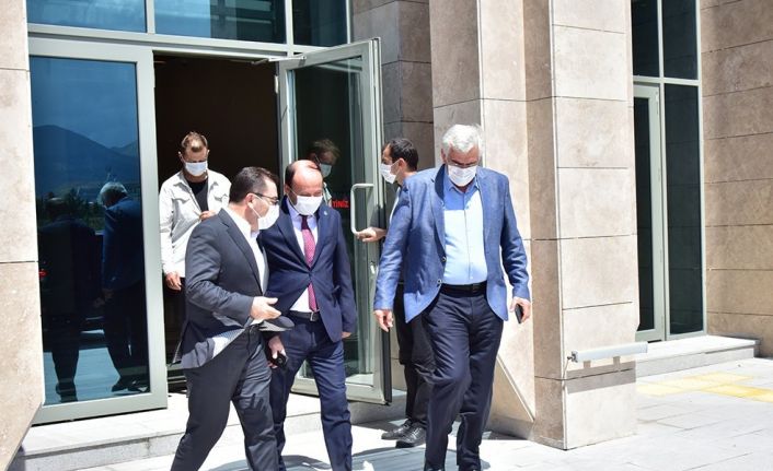 Milletvekili Altınok ve İl Başkanı Öz’den ETÜ Rektörü Çakmak’a ziyaret