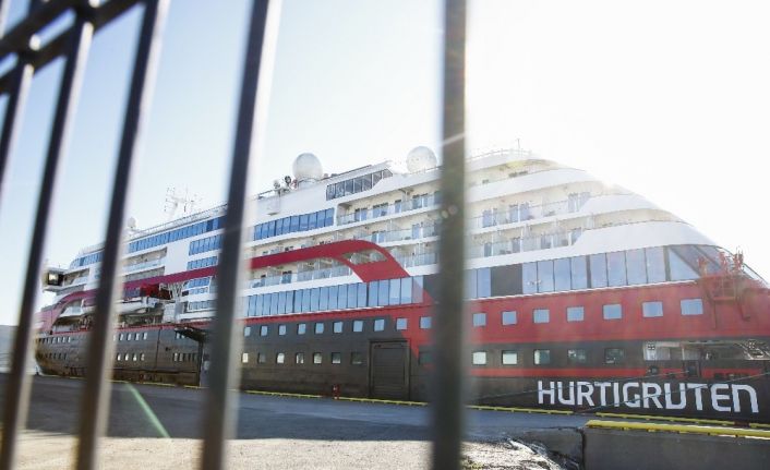 Norveç’ten 100’den fazla yolcusu olan kruvaziyer gemilerine 14 gün karaya çıkma yasağı