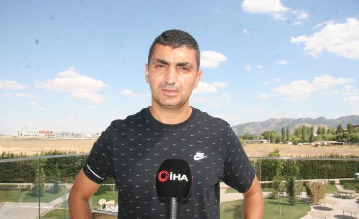 (Özel haber) Serdar Bozkurt: "Bu sene bizim için önemli olan ligde kalmak"