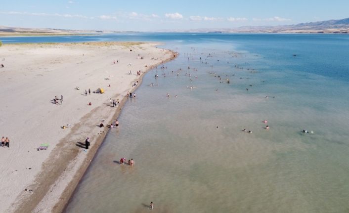 Sıcak hava korona virüsü unutturdu