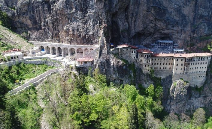 Sümela Manastırı’nda 5 yıl aradan sonra 15 Ağustos tarihinde yapılacak ilk ayine pandemi nedeniyle ilgi az