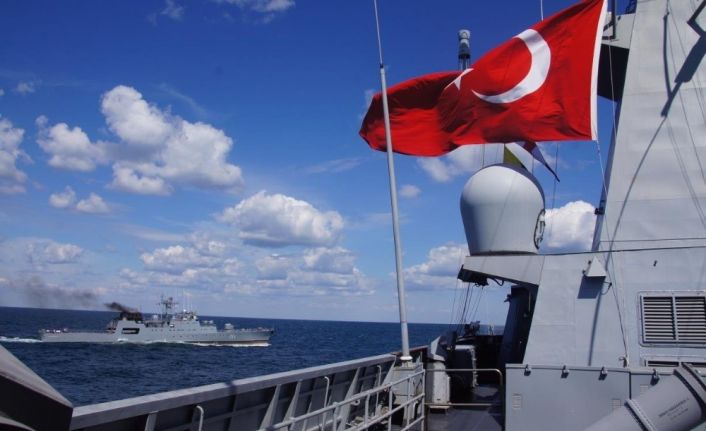 TCG Heybeliada, Romanya Deniz Kuvvetlerine ait ROS C.E. Sebastian korveti ile Karadeniz’de eğitim faaliyetleri icra etti