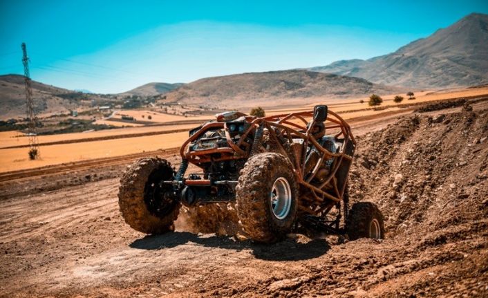 Türkiye’nin en büyük lavanta vadisi off-road şölenine ev sahipliği yaptı
