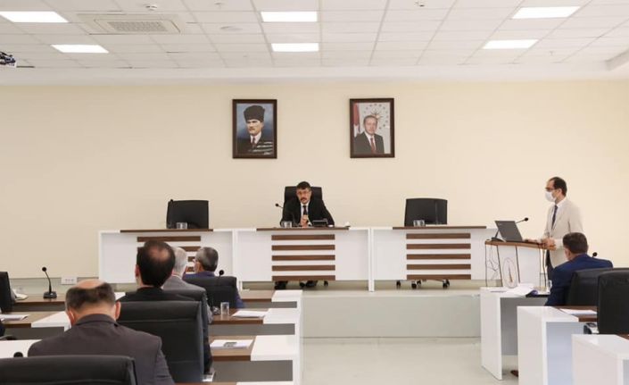 Vali Çelik: “İl merkezinde denetim ekibi sayısı 40’a çıkarılacak”