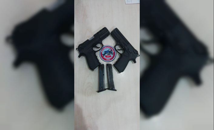 11 ayrı suçtan kaydı bulunan şahıs kuru sıkı tabancayla yakalandı