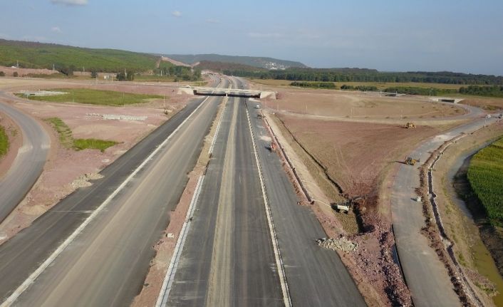 21 Aralık 2020 tarihinde hizmete açılacak Kuzey Marmara Otoyolu havadan görüntülendi