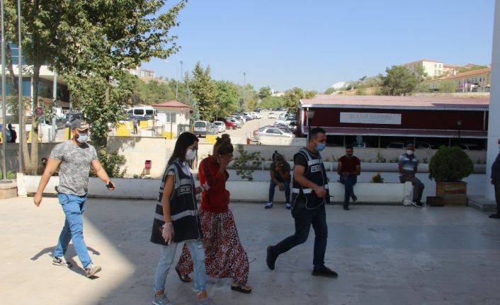 21 suç kaydı bulunan hırsız, 100 bin TL’lik altınları çaldı, yakalandı