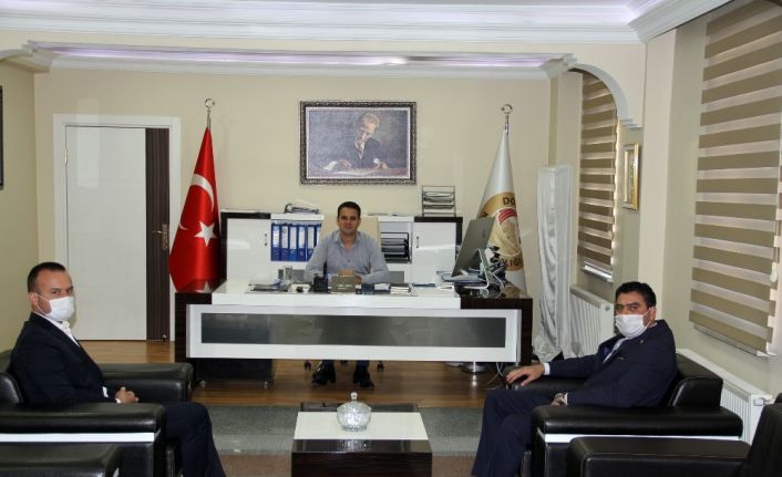 Ağrı Milli Eğitim Müdürü Tekin, Doğubayazıt Kaymakamı Akpınar’a “Hayırlı olsun” ziyareti