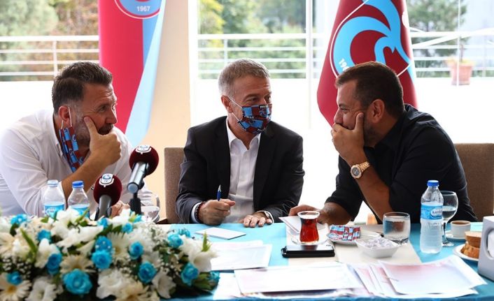 Ahmet Ağaoğlu ve yönetim kurulu üyeleri basın mensuplarıyla bir araya geldi