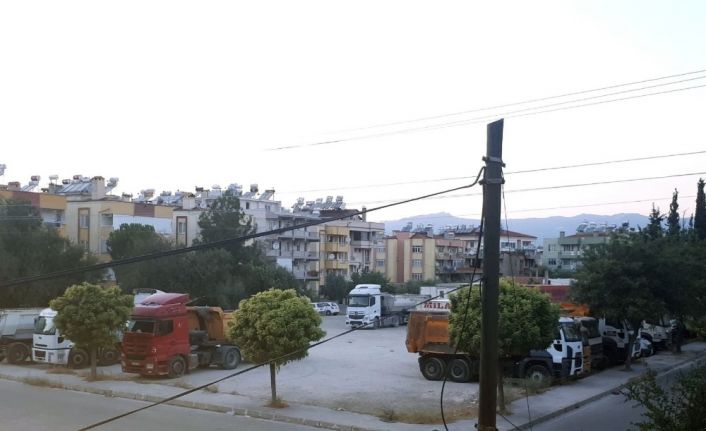 Ahmet Gazi Caddesi sakinleri, Milas Belediyesi’nin yeşil alanı korumasını istedi