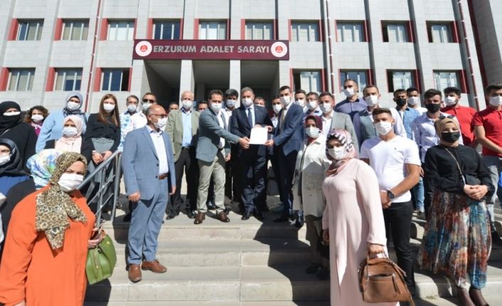 Ak Parti Yakutiye İlçe Başkanı Aydın, mazbatasını aldı ve A takımını belirledi