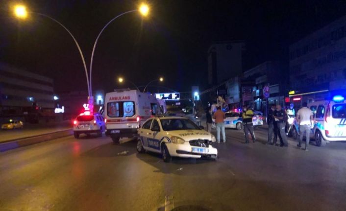 Ankara’da polis otomobilin önüne çıkan araç kazaya sebep oldu: 2 polis yaralı