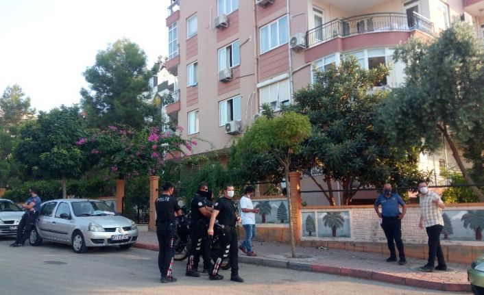 Antalya’da bir kadını silahla tehdit eden şüpheli adli kontrolle serbest bırakıldı