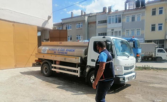 Aslanapa Belediyesi köylerin su sorunlarının çözümü için destek veriyor
