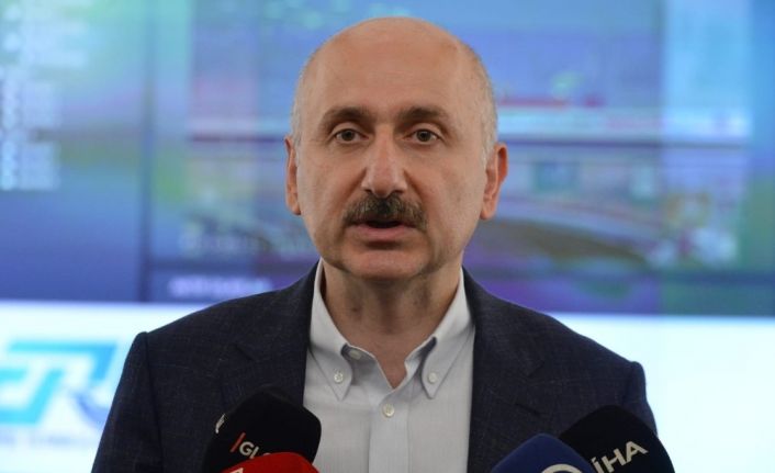 Bakan Karaismailoğlu, Ankara-Niğde Otoyolu Ana Kumanda Merkezi’ni inceledi