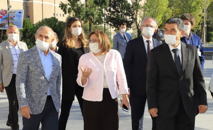 Başkan Akgün, TBB Başkanı Fatma Şahin’i ağırladı