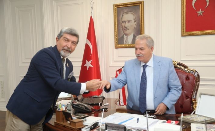 Başkan Demirtaş: “Şehrimizde eğitimi hak ettiği yere taşımak hepimizin birinci önceliği olmalı”