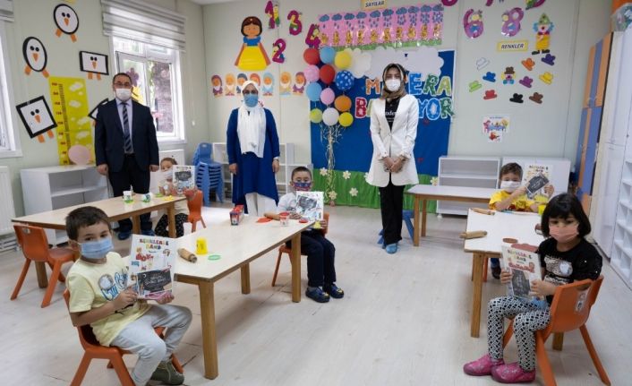 Başkan Vidinlioğlu’dan öğrencilere anlamlı hediye