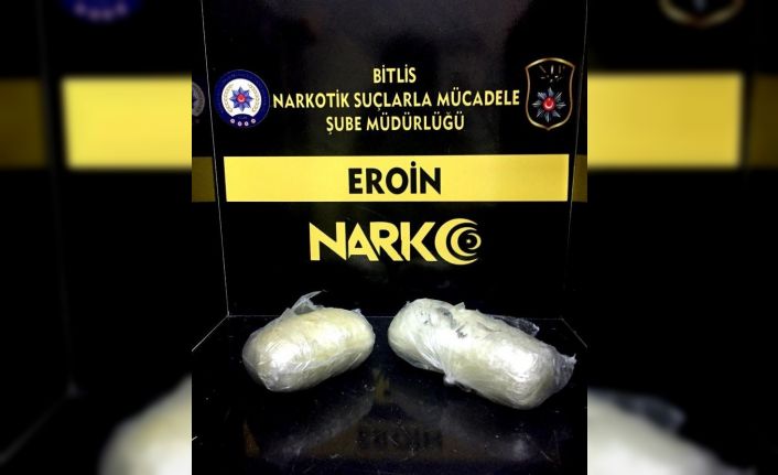 Bitlis’te 1 kilo eroin ele geçirildi