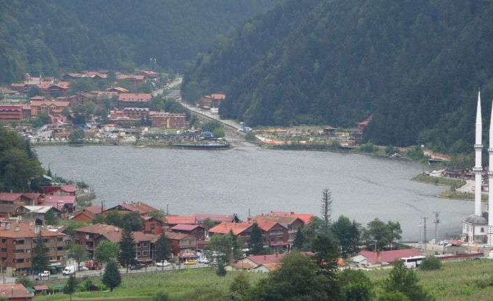 Dünyaca ünlü Uzungöl son 20 yılın en sakin turizm sezonunu yaşıyor