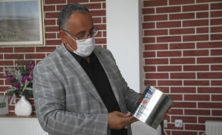 Elazığ’da okul çatısında bulunan ABD’nin 50 yıl önce gönderdiği yağların analizi yapıldı